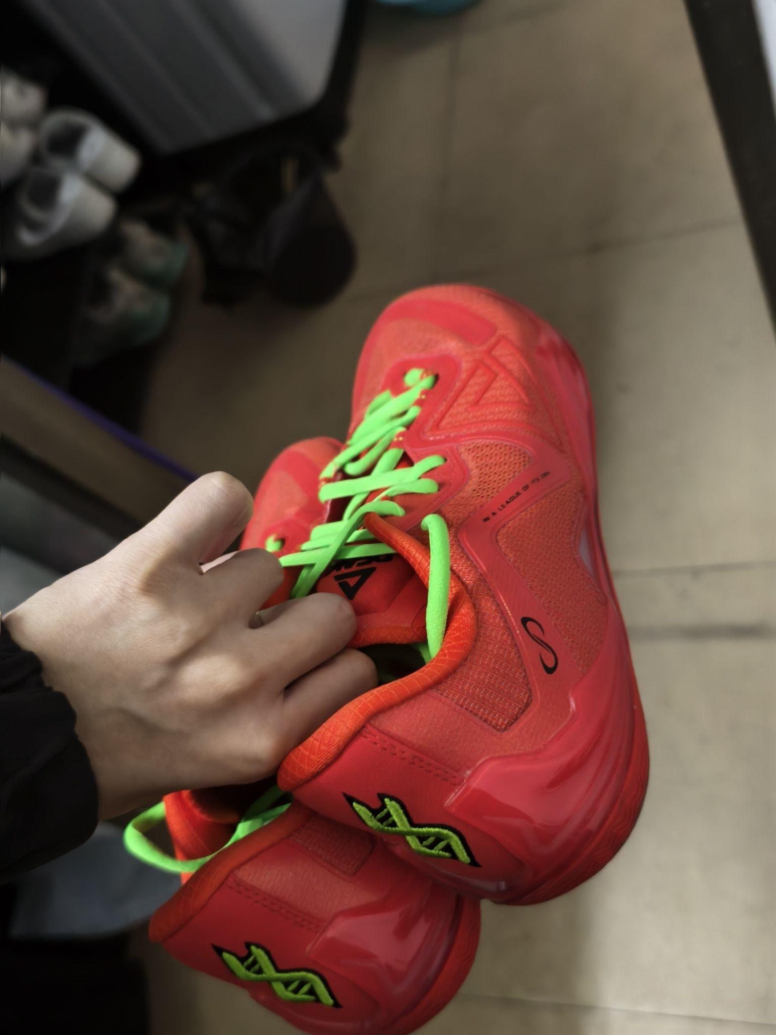 匹克无双上脚是真的帅